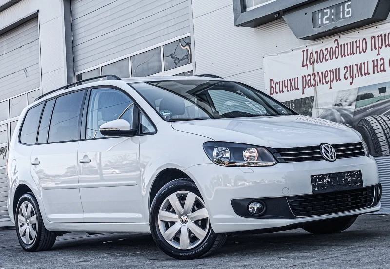 VW Touran 1.6TDI COMFORT NAVI 6ск. ГЕРМАНИЯ , снимка 4 - Автомобили и джипове - 46898274