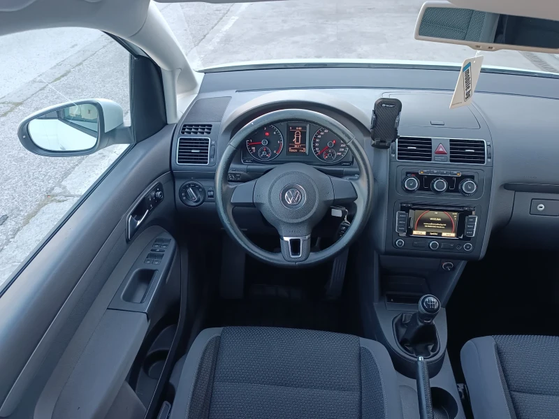 VW Touran 1.6TDI COMFORT NAVI 6ск. ГЕРМАНИЯ , снимка 8 - Автомобили и джипове - 46898274