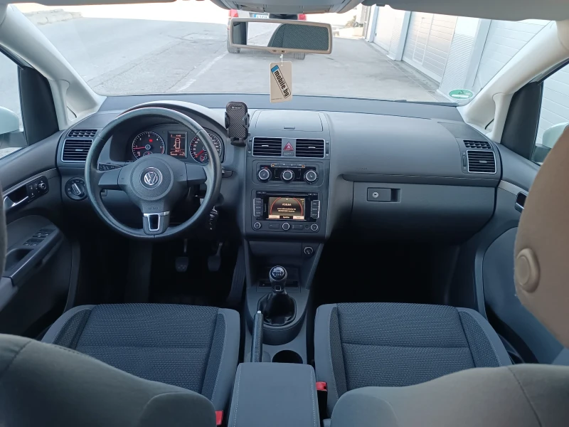 VW Touran 1.6TDI COMFORT NAVI 6ск. ГЕРМАНИЯ , снимка 9 - Автомобили и джипове - 46898274