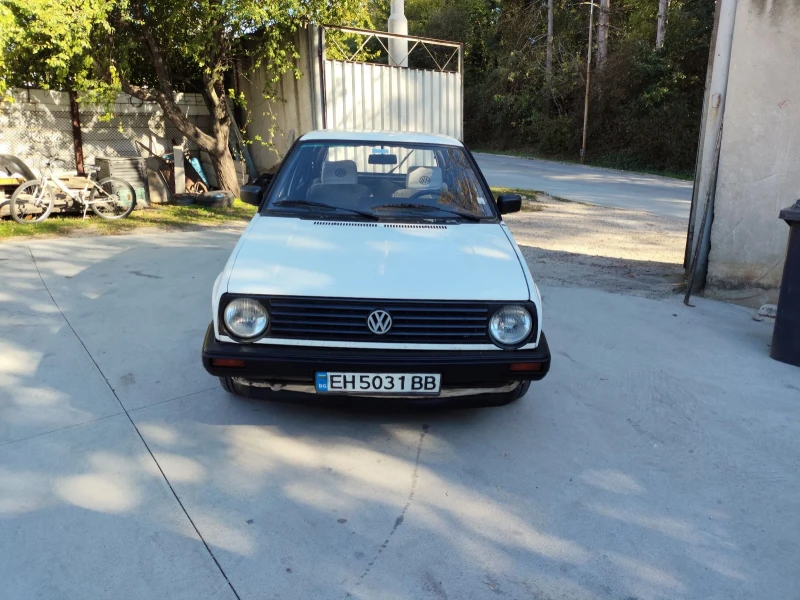 VW Golf, снимка 1 - Автомобили и джипове - 47579672