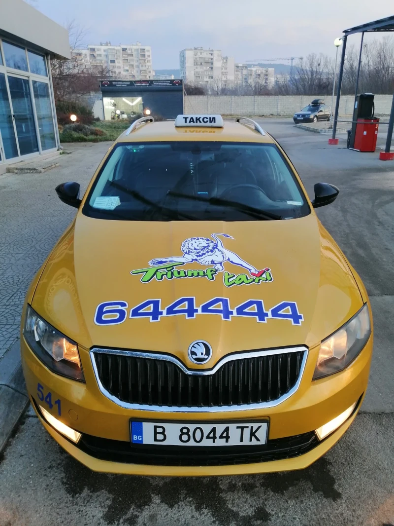 Skoda Octavia, снимка 1 - Автомобили и джипове - 48876206