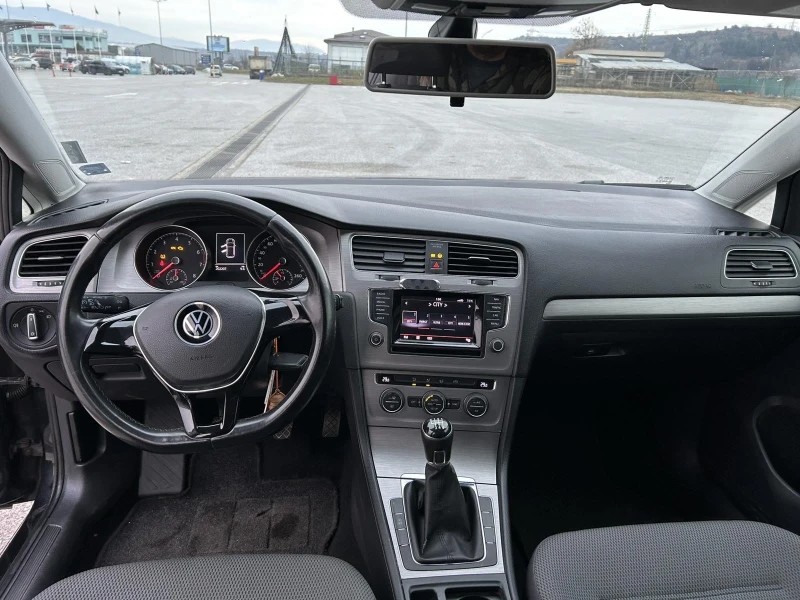 VW Golf, снимка 11 - Автомобили и джипове - 48233351