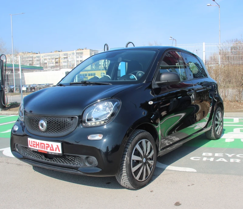 Smart Forfour EQ LED  НОВ ВНОС ГЕРМАНИЯ  , снимка 1 - Автомобили и джипове - 49466430