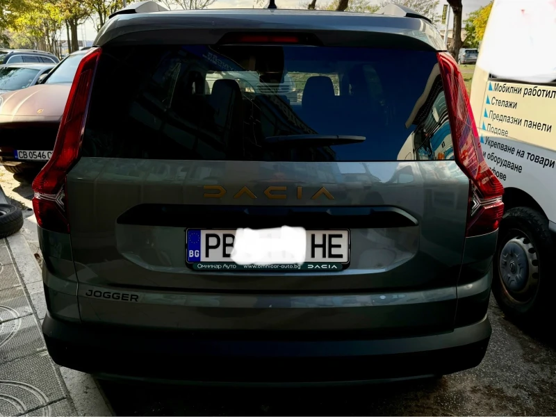 Dacia Jogger ниво Extreme, Бензин/Газ, снимка 11 - Автомобили и джипове - 51528547