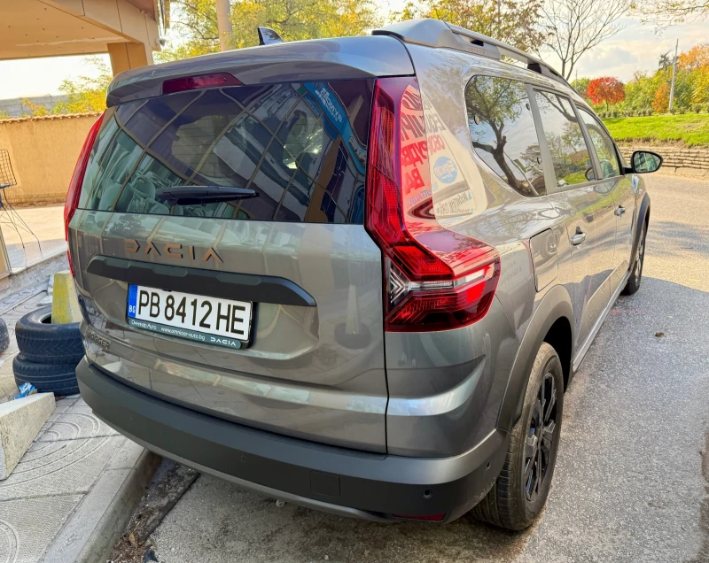 Dacia Jogger ниво Extreme, Бензин/Газ, снимка 12 - Автомобили и джипове - 51528547