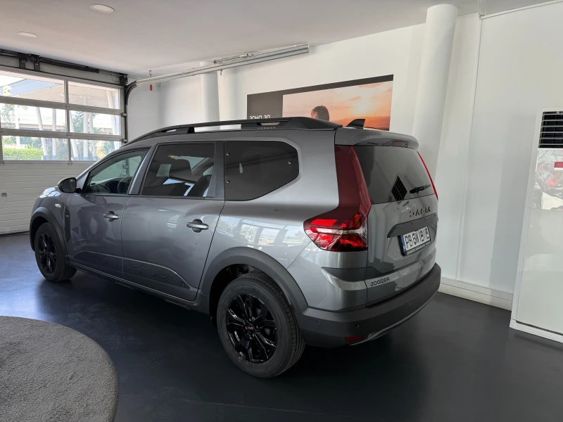 Dacia Jogger ниво Extreme, Бензин/Газ, снимка 3 - Автомобили и джипове - 51528547