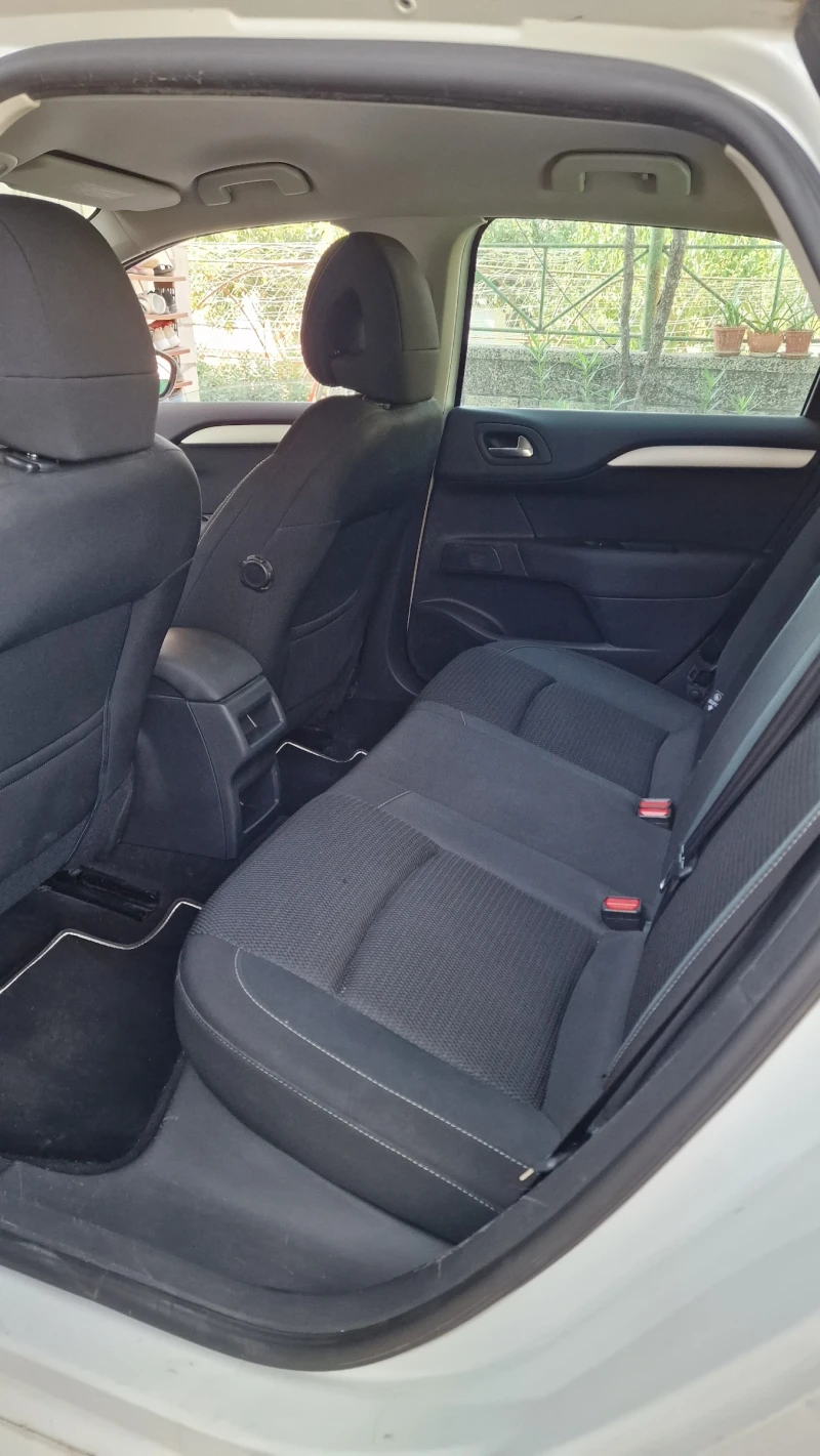 Citroen C4, снимка 8 - Автомобили и джипове - 51702318