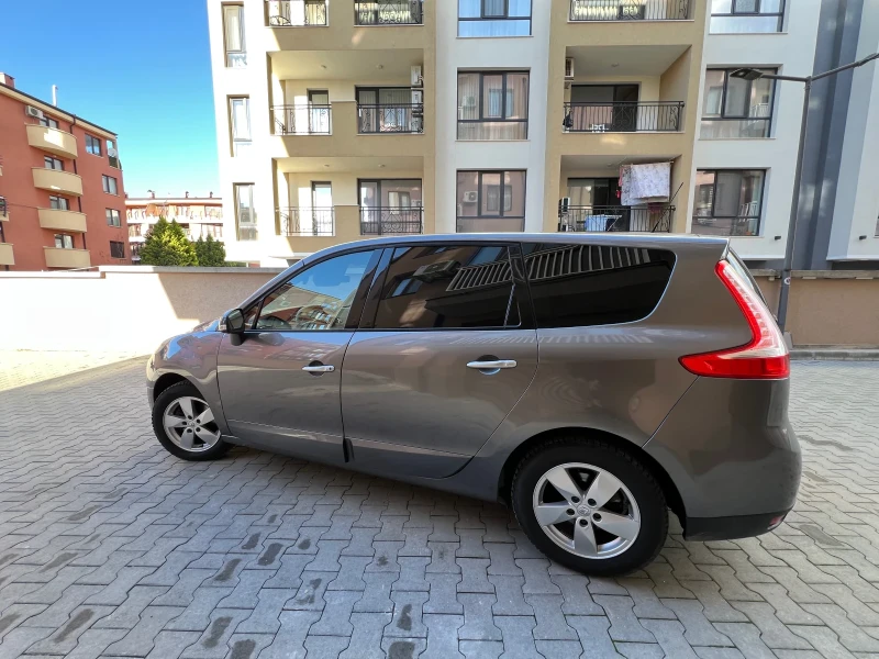 Renault Grand scenic, снимка 6 - Автомобили и джипове - 52652451