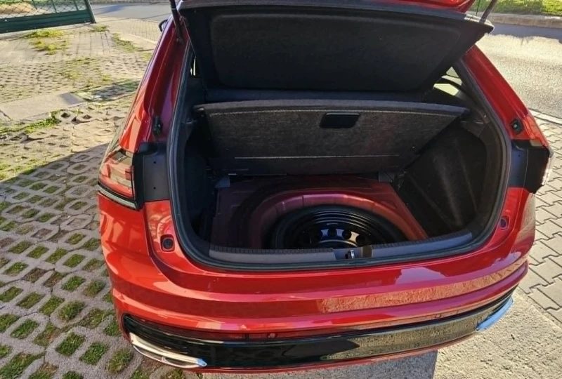 VW Taigo R-Line 1.0TSI DSG, снимка 12 - Автомобили и джипове - 52930451