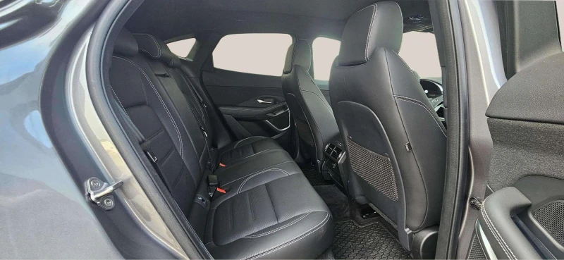 Jaguar E-pace 2.0, снимка 6 - Автомобили и джипове - 53268520