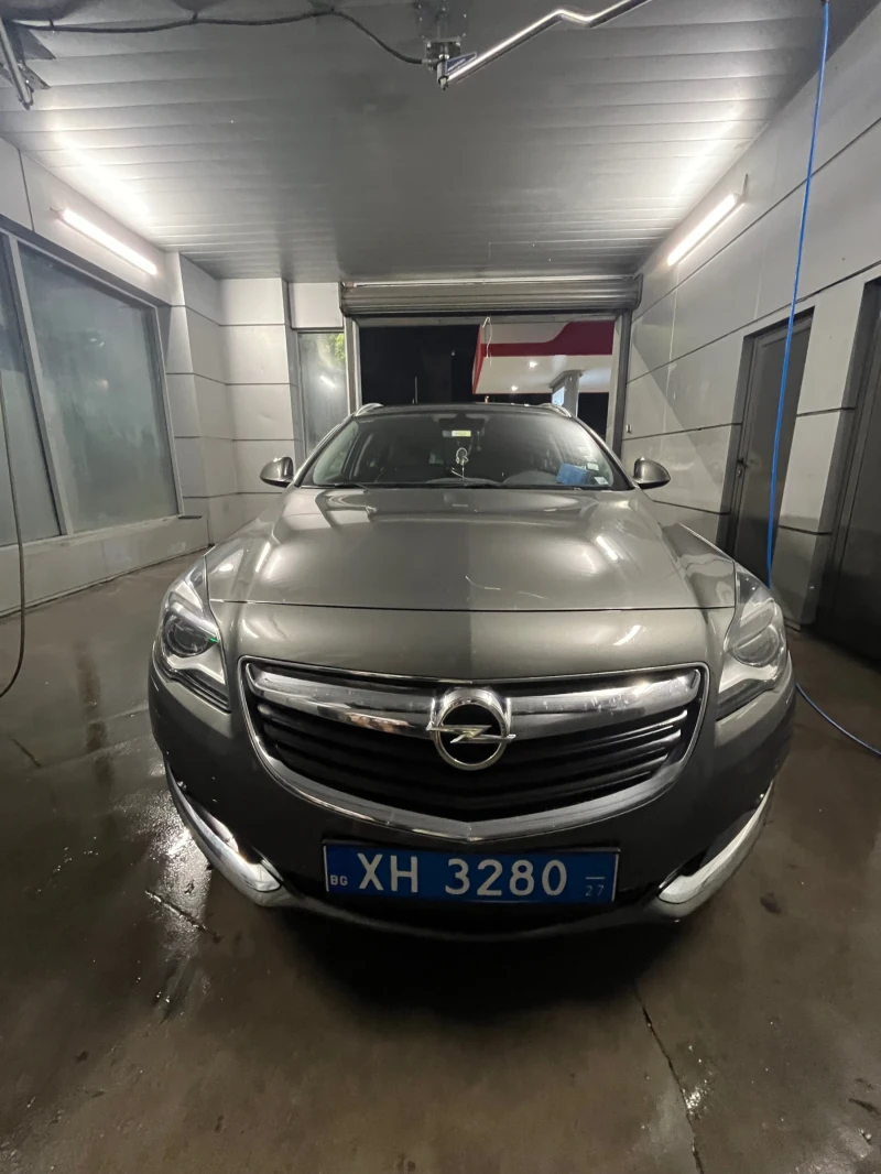 Opel Insignia Opel Insignia Sports Tourer 2.0 CDTI Автоматик, снимка 3 - Автомобили и джипове - 53309922