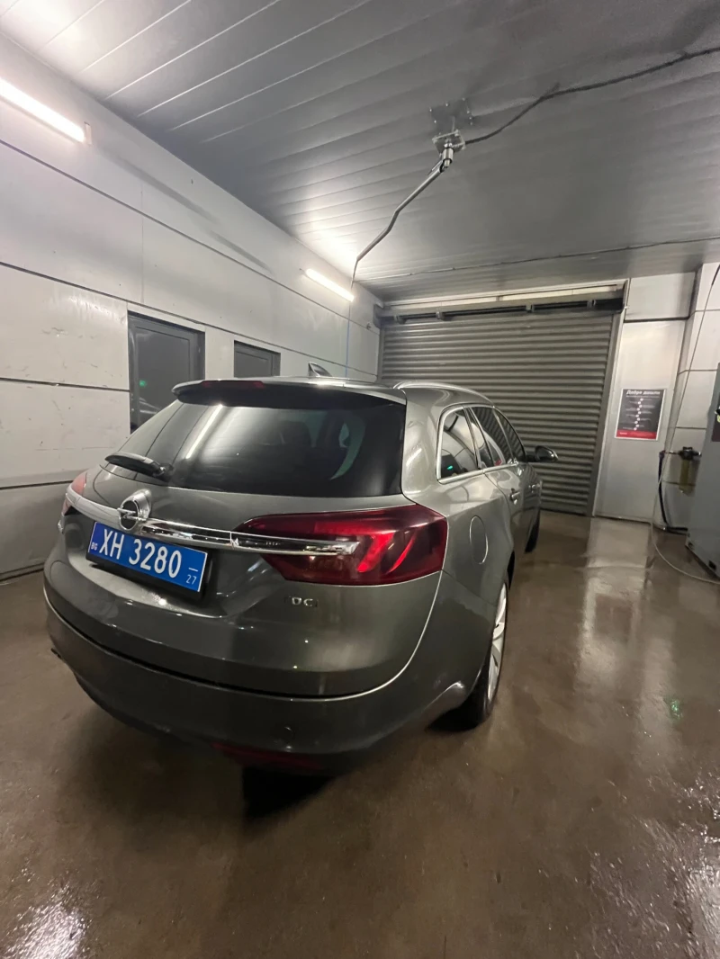 Opel Insignia Opel Insignia Sports Tourer 2.0 CDTI Автоматик, снимка 8 - Автомобили и джипове - 53309922