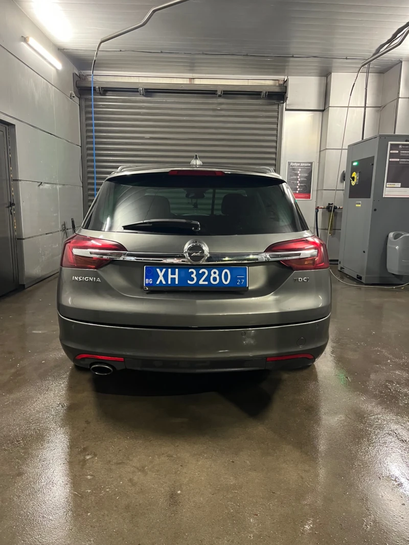Opel Insignia Opel Insignia Sports Tourer 2.0 CDTI Автоматик, снимка 6 - Автомобили и джипове - 53309922