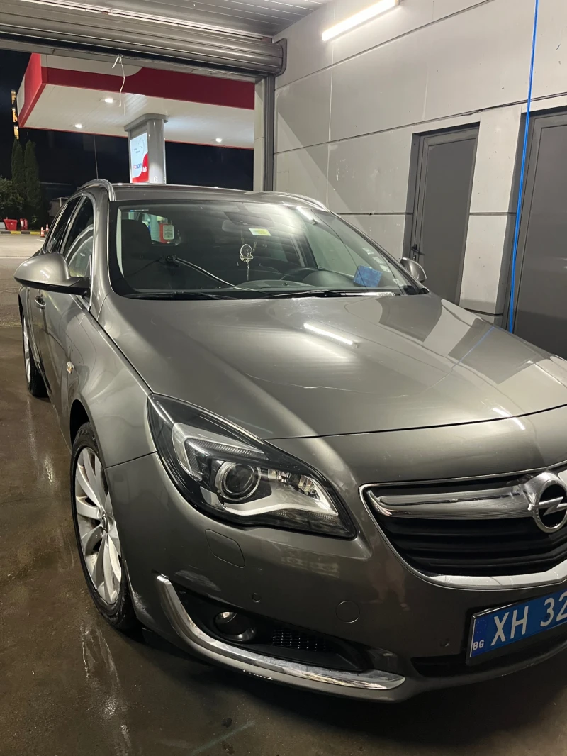 Opel Insignia Opel Insignia Sports Tourer 2.0 CDTI Автоматик, снимка 2 - Автомобили и джипове - 53309922
