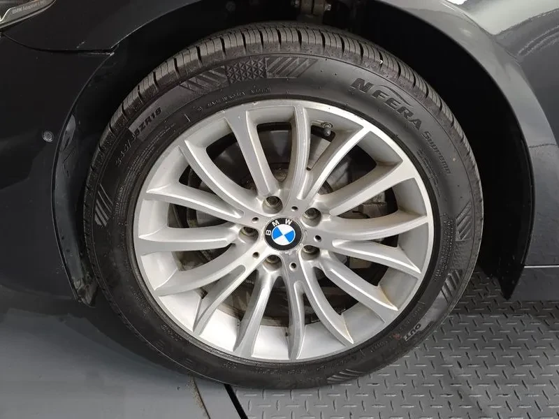 BMW 528 i, снимка 5 - Автомобили и джипове - 54591285