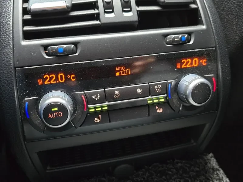 BMW 528 i, снимка 17 - Автомобили и джипове - 54591285