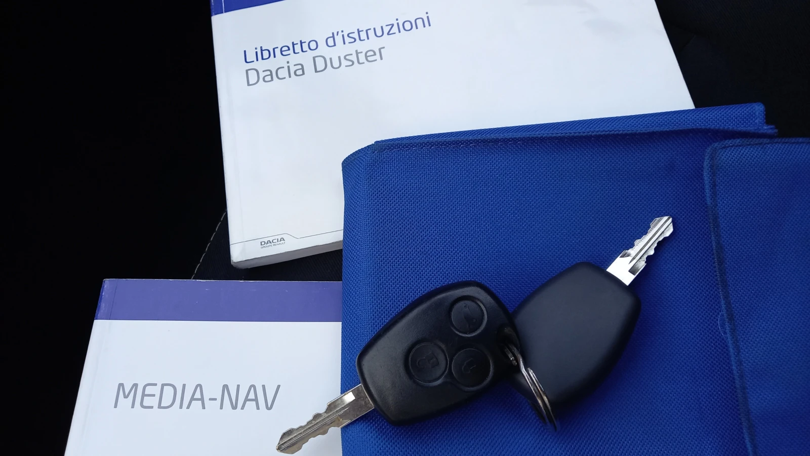 Dacia Duster LPG ГАЗ ИЗКЛЮЧИТЕЛА СЕРВИЗ КНИЖК ОБСЛУЖН УНИКТ НОВ - изображение 7