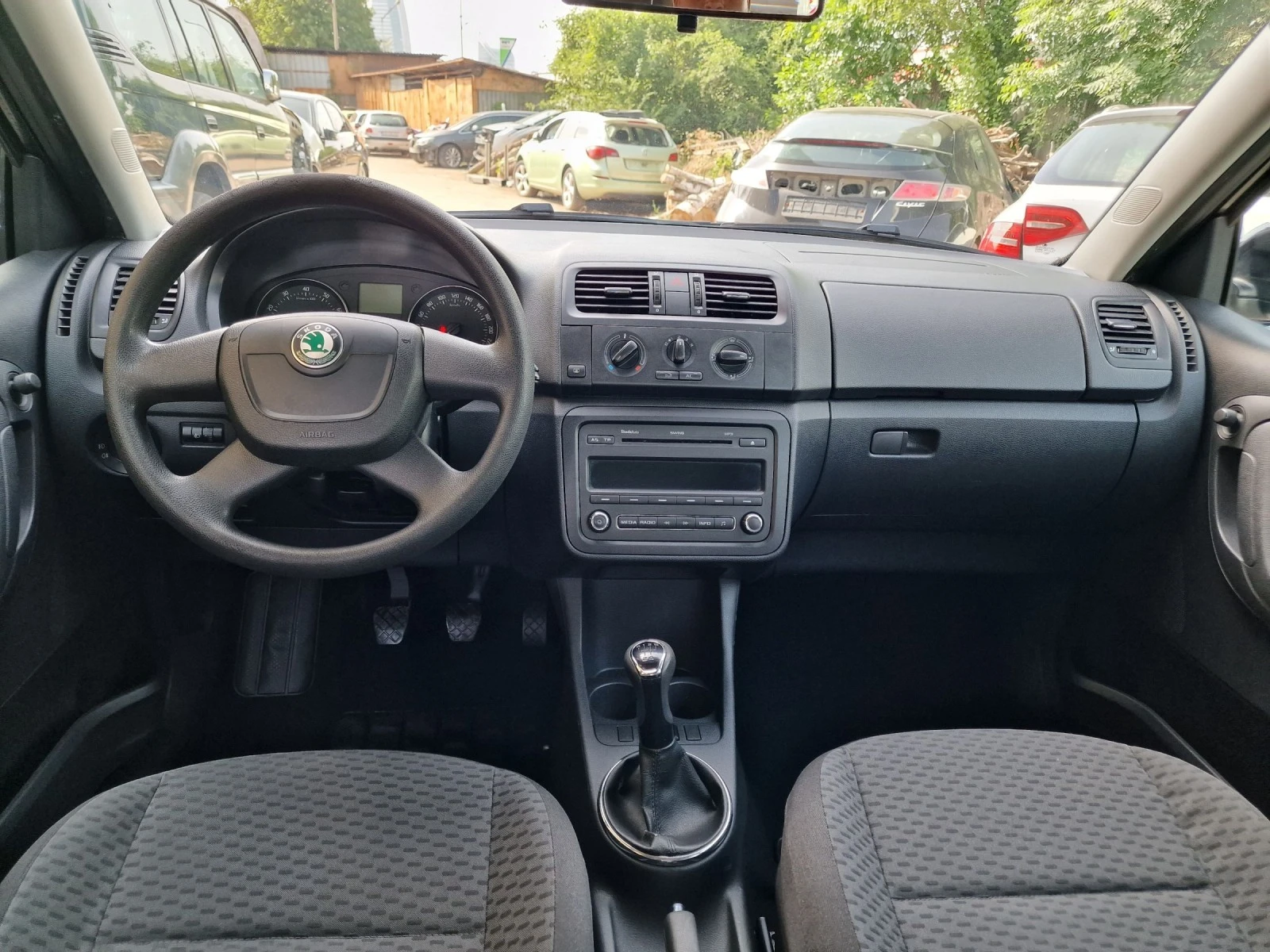 Skoda Fabia 1.2i 164000км! - изображение 8