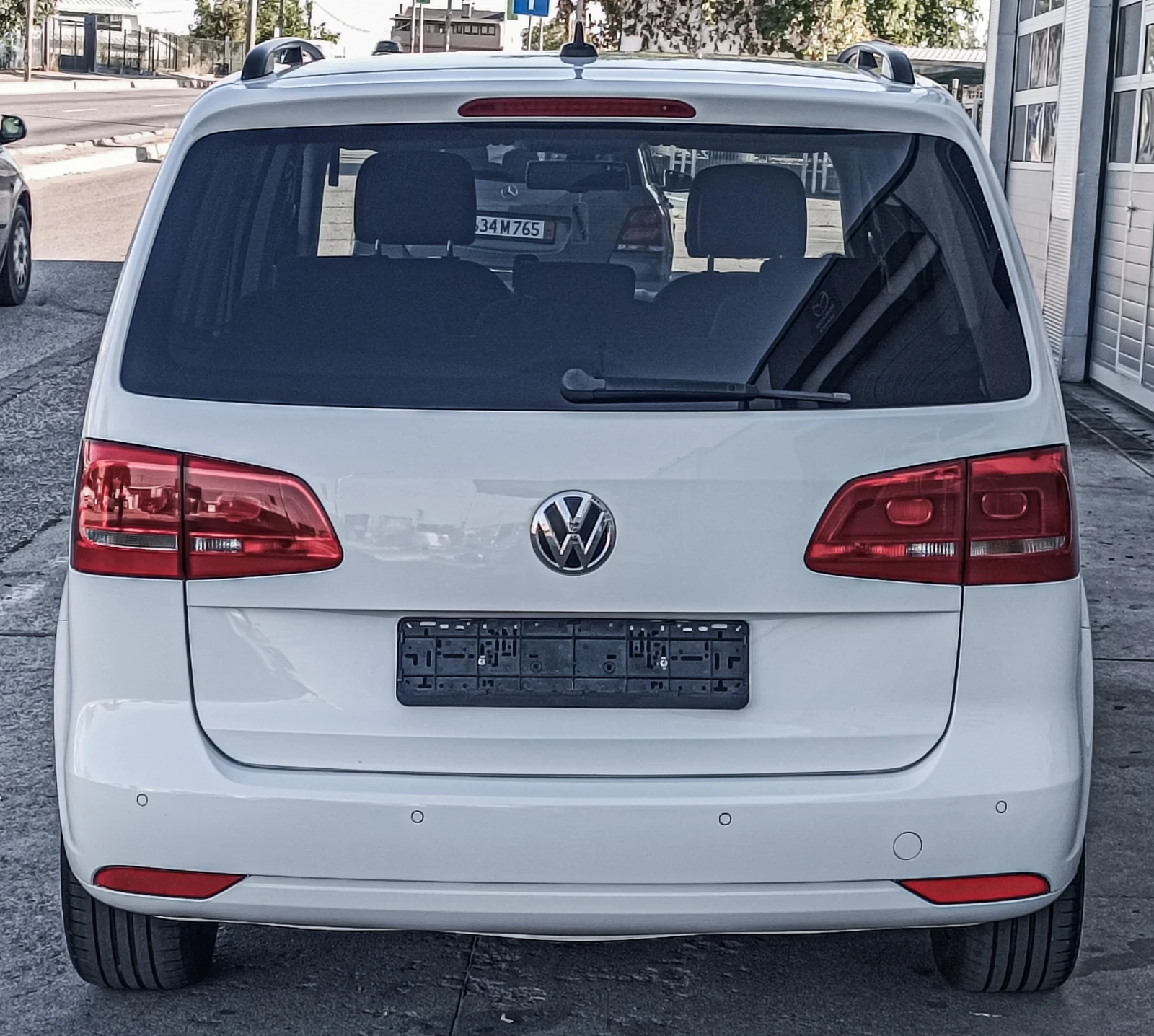 VW Touran 1.6TDI COMFORT NAVI 6ск. ГЕРМАНИЯ  - изображение 6