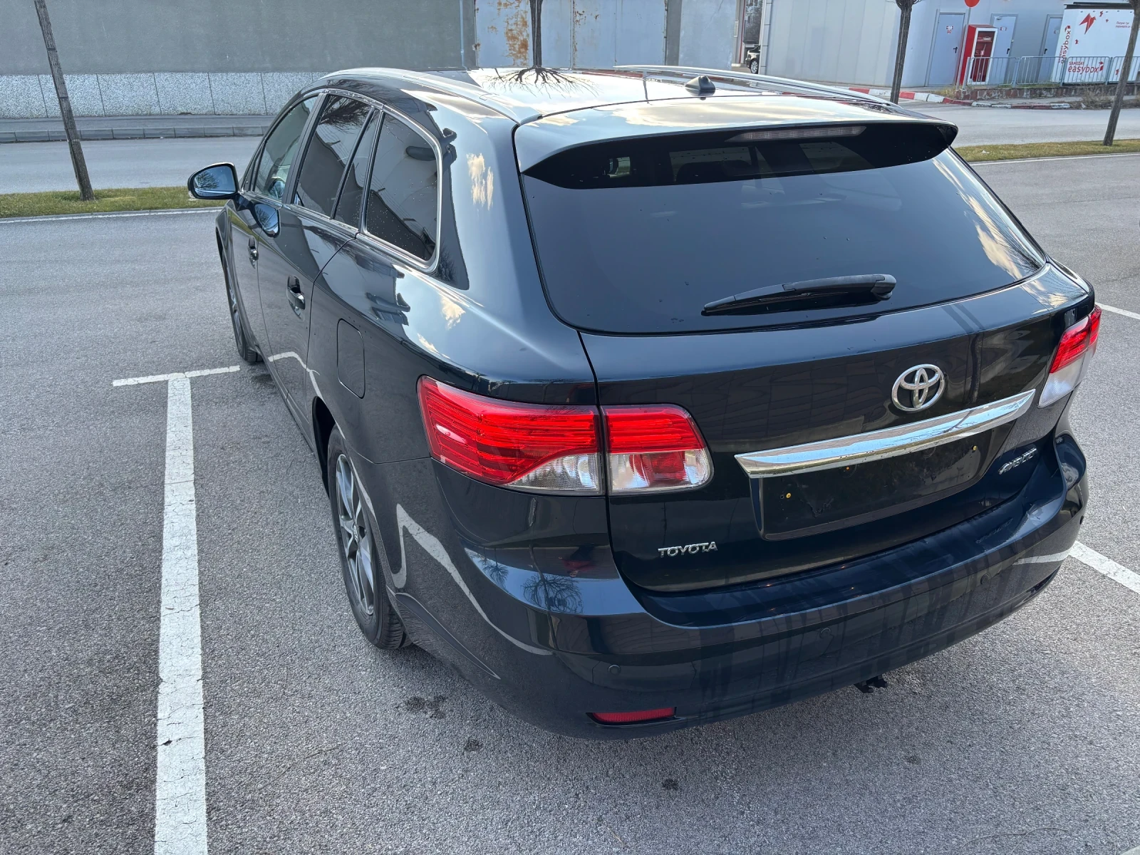 Toyota Avensis 1.6 face Нидерландия - изображение 5