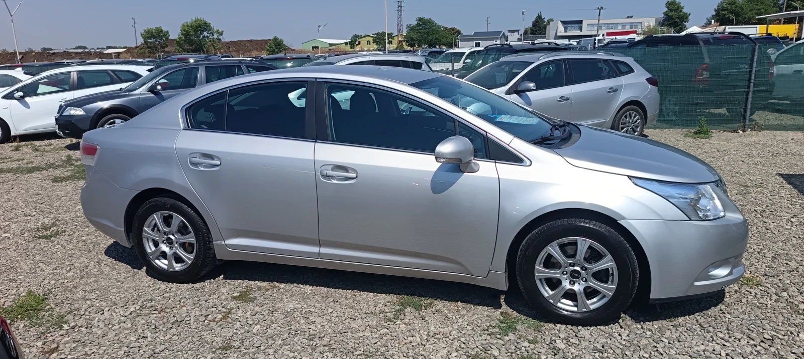 Toyota Avensis 1.8i * Фейс * Седан * Обслужен * Вс. платено - изображение 6