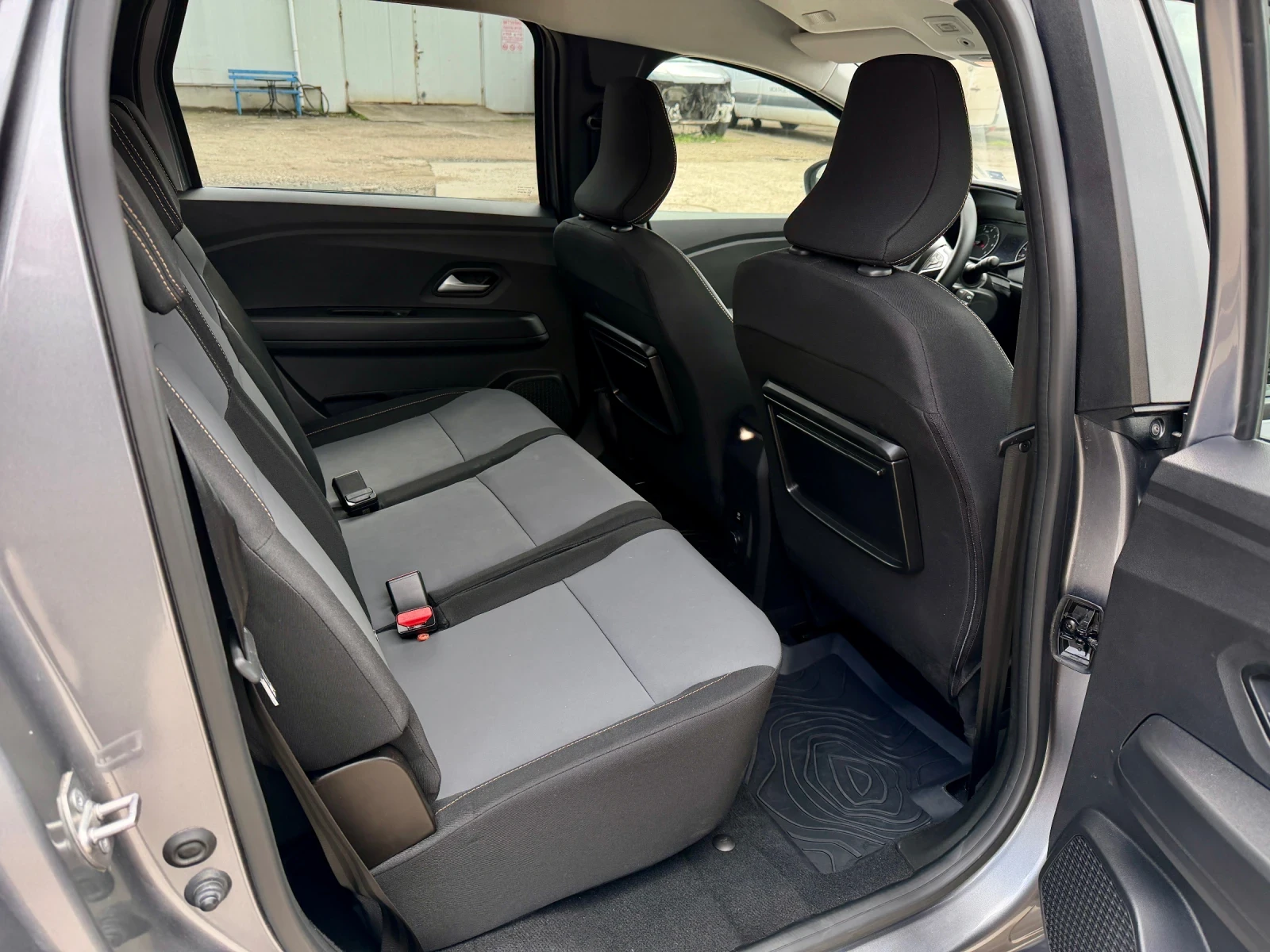 Dacia Jogger ���� Extreme, ������/��� | Mobile.bg � ����������� 9