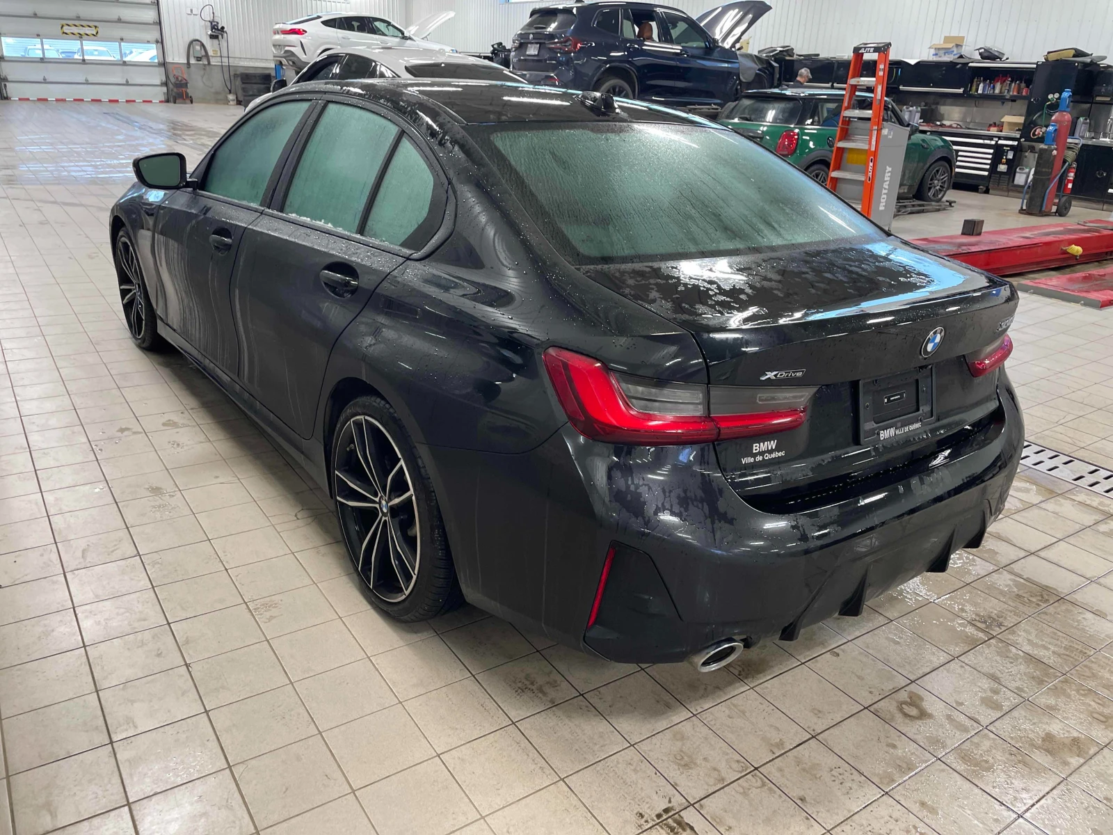 BMW 330 * CARFAX *    | Mobile.bg   5