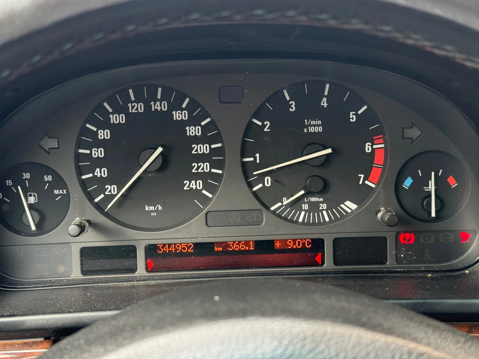 BMW 540 М62* 4.4* Ръчка* Без ванос - изображение 9