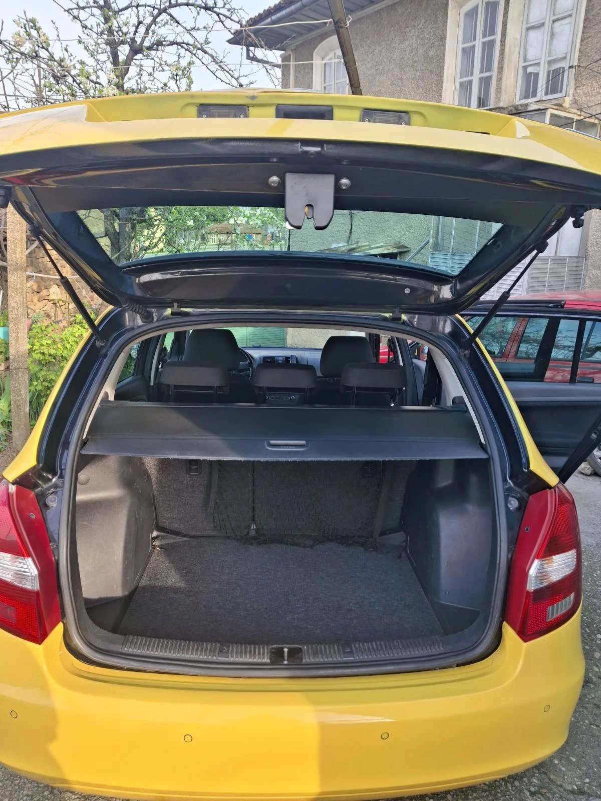 Skoda Fabia, снимка 11 - Автомобили и джипове - 54184763