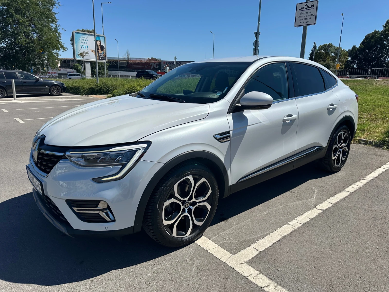 Renault Arkana 1.6 E-TECH HYBRID, снимка 3 - Автомобили и джипове - 54217193