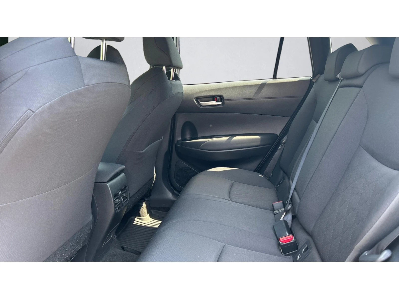 Toyota Corolla Cross Месечна вноска от 420  , снимка 11 - Автомобили и джипове - 54786408