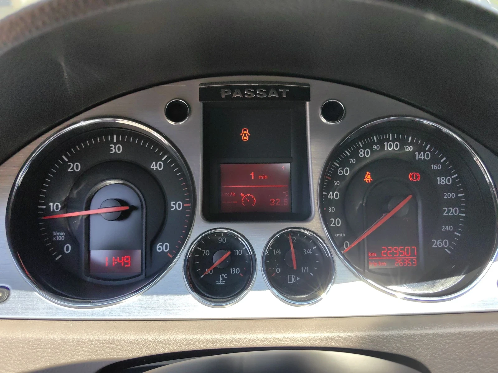 VW Passat 2.0 TDI, 170hp, снимка 11 - Автомобили и джипове - 55059523