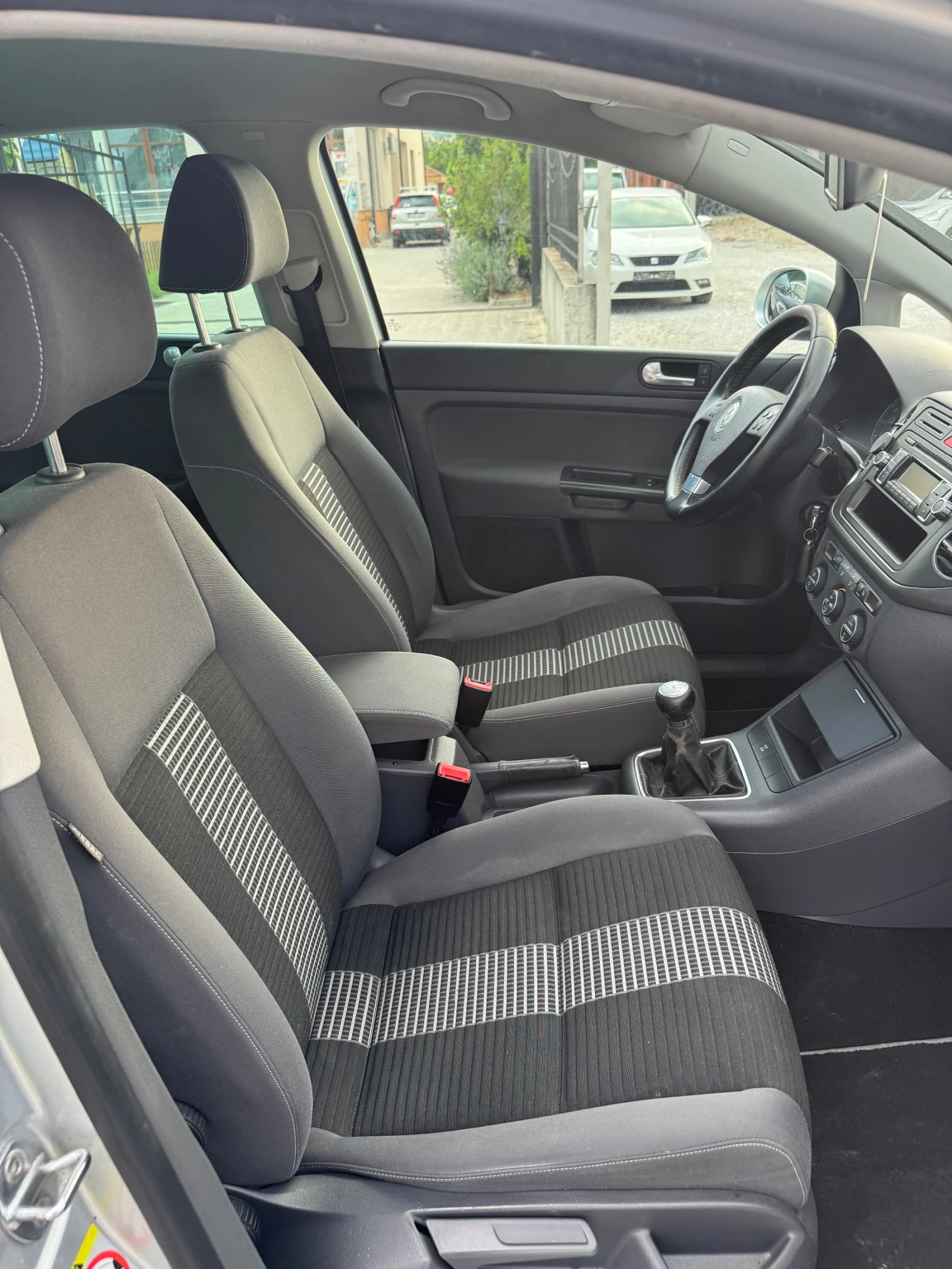 VW Golf Plus 1.4 стария мотор, снимка 12 - Автомобили и джипове - 55333655