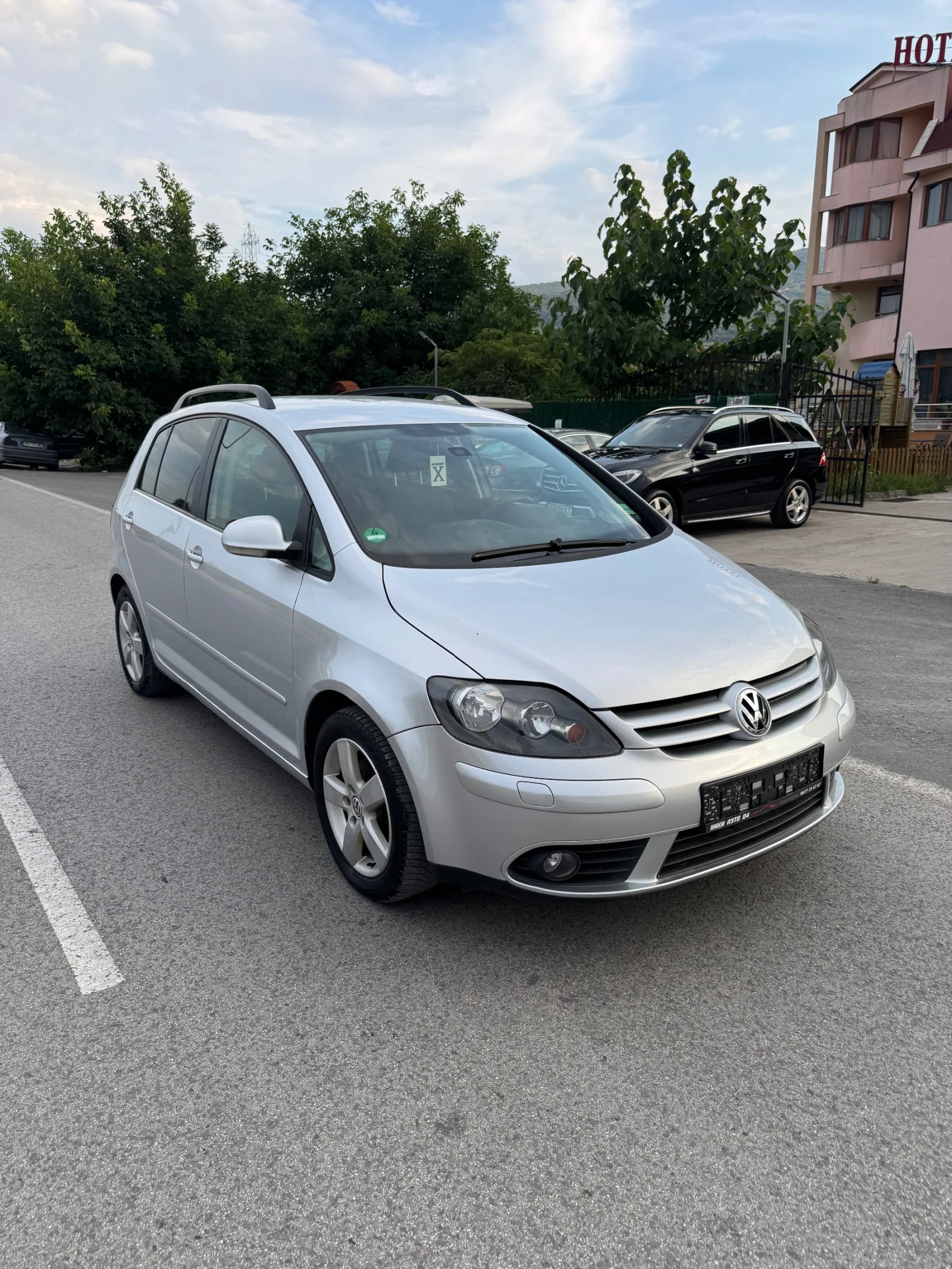 VW Golf Plus 1.4 стария мотор, снимка 3 - Автомобили и джипове - 55333655