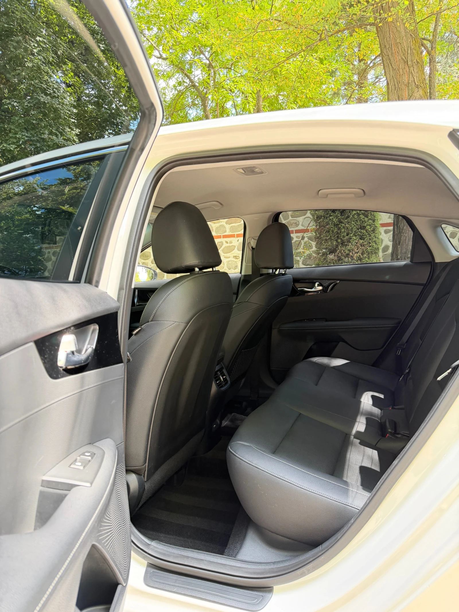 Kia K3 1.6MPI* Trendy* 71 300km* , снимка 12 - Автомобили и джипове - 55543615