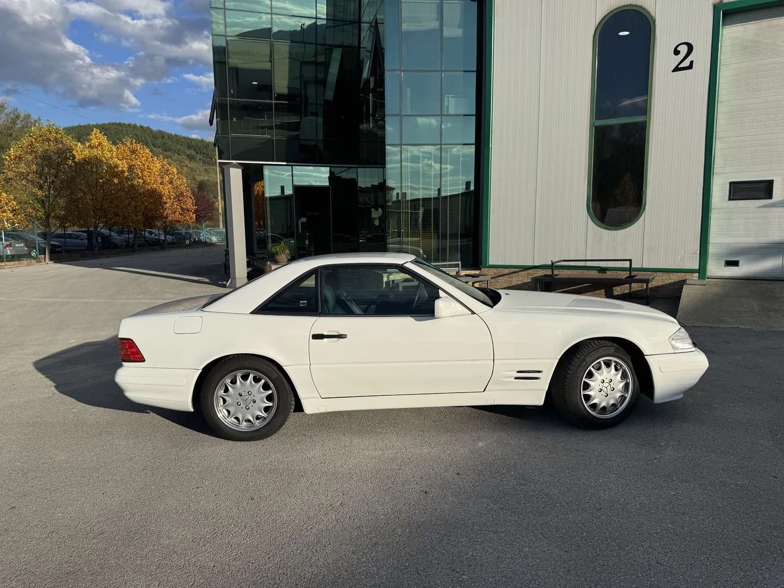 Mercedes-Benz SL 500 Facelift, снимка 4 - Автомобили и джипове - 55565607