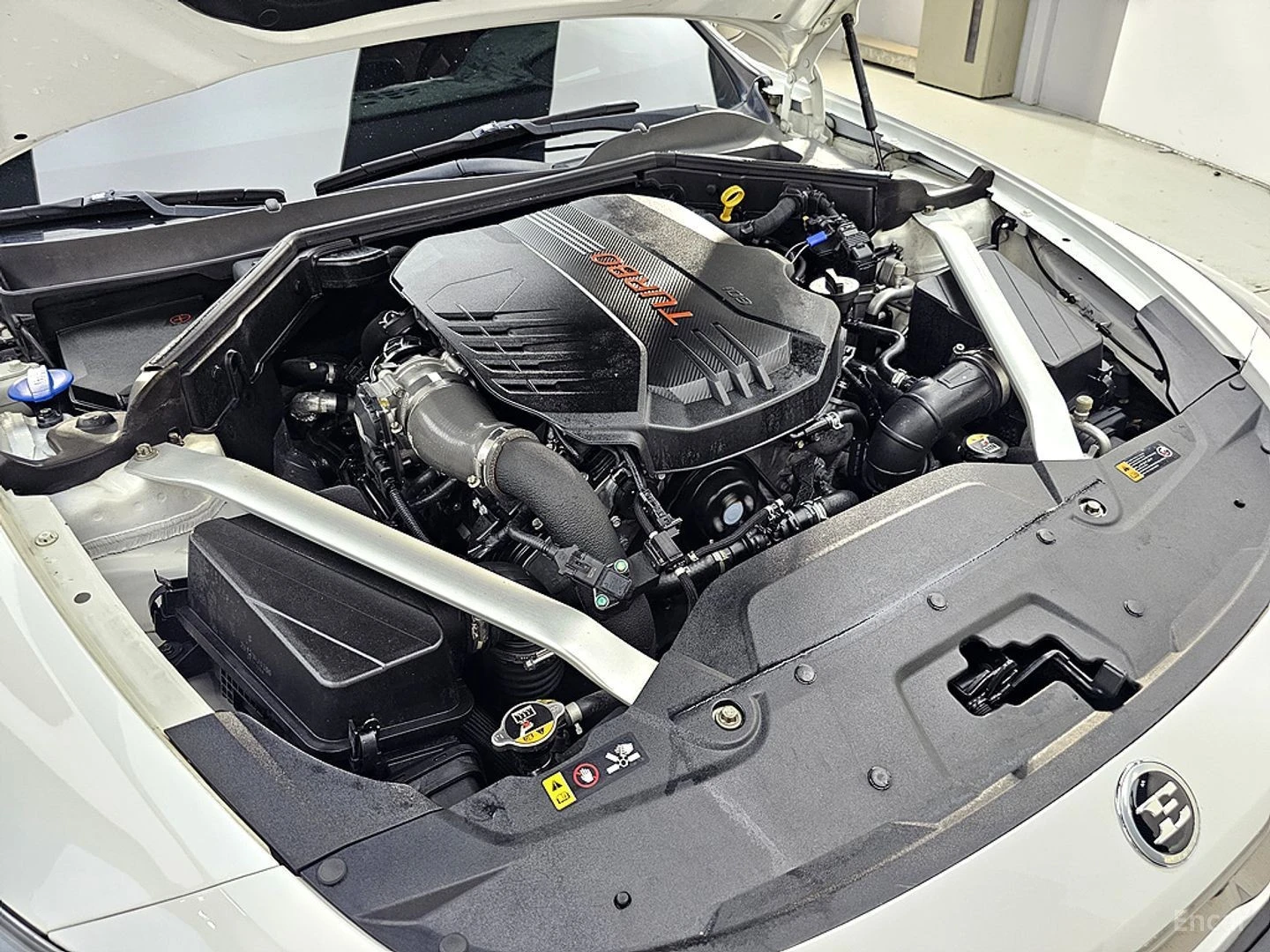 Kia Stinger * 3.3 TURBO* AWD* KEYLESS* Camera* ПОДГРЕВ* , снимка 6 - Автомобили и джипове - 55656675