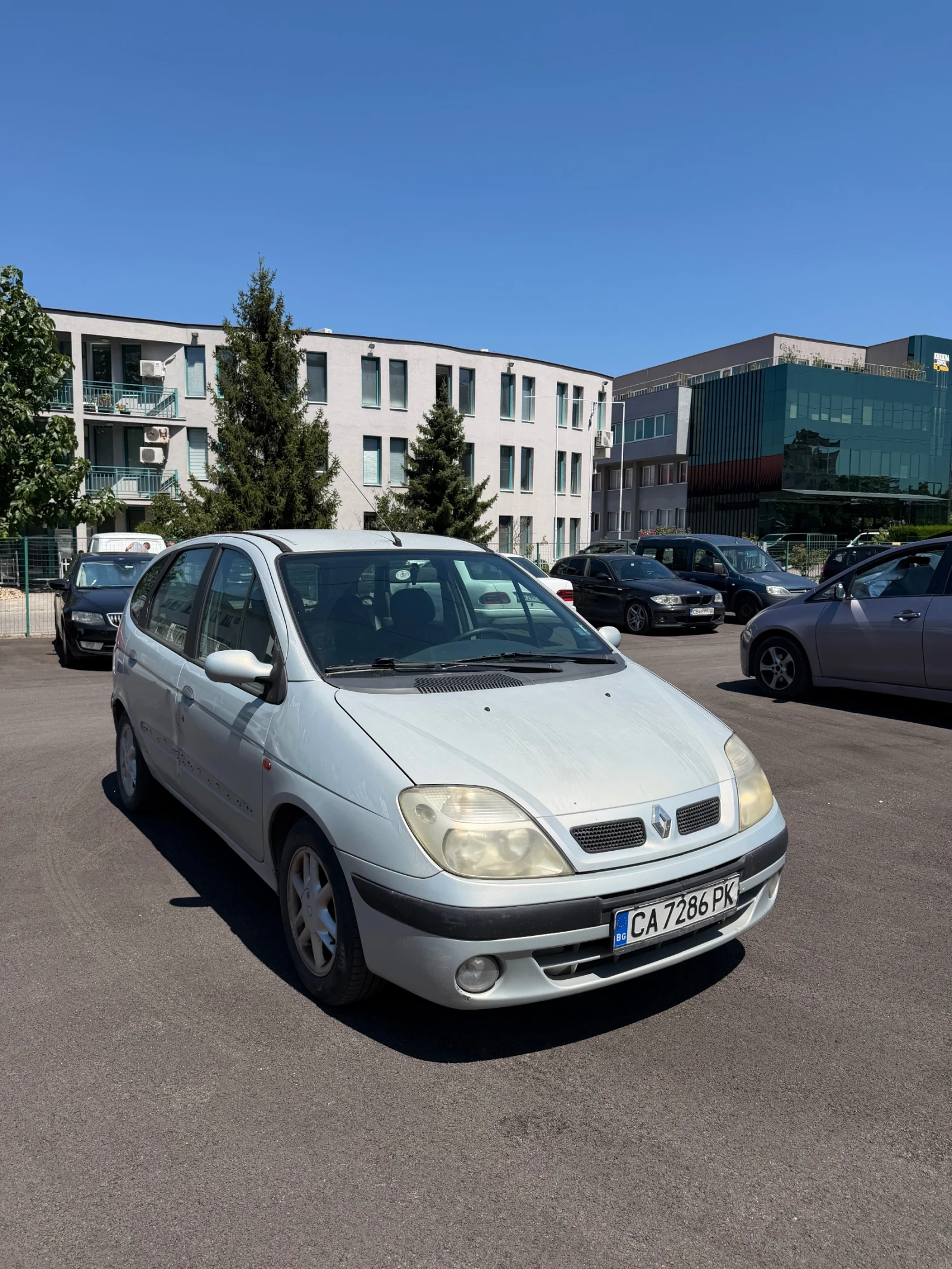 Renault Scenic 1.9 dTi, снимка 2 - Автомобили и джипове - 55730169