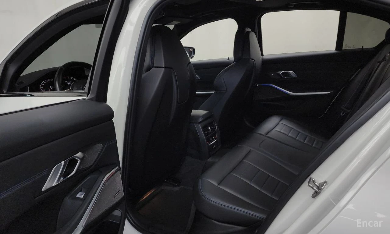 BMW 340 HARMON* KARDON* ДИСТРОНИК* ХЕДЪП* LANE* ASSIST* , снимка 14 - Автомобили и джипове - 55738906
