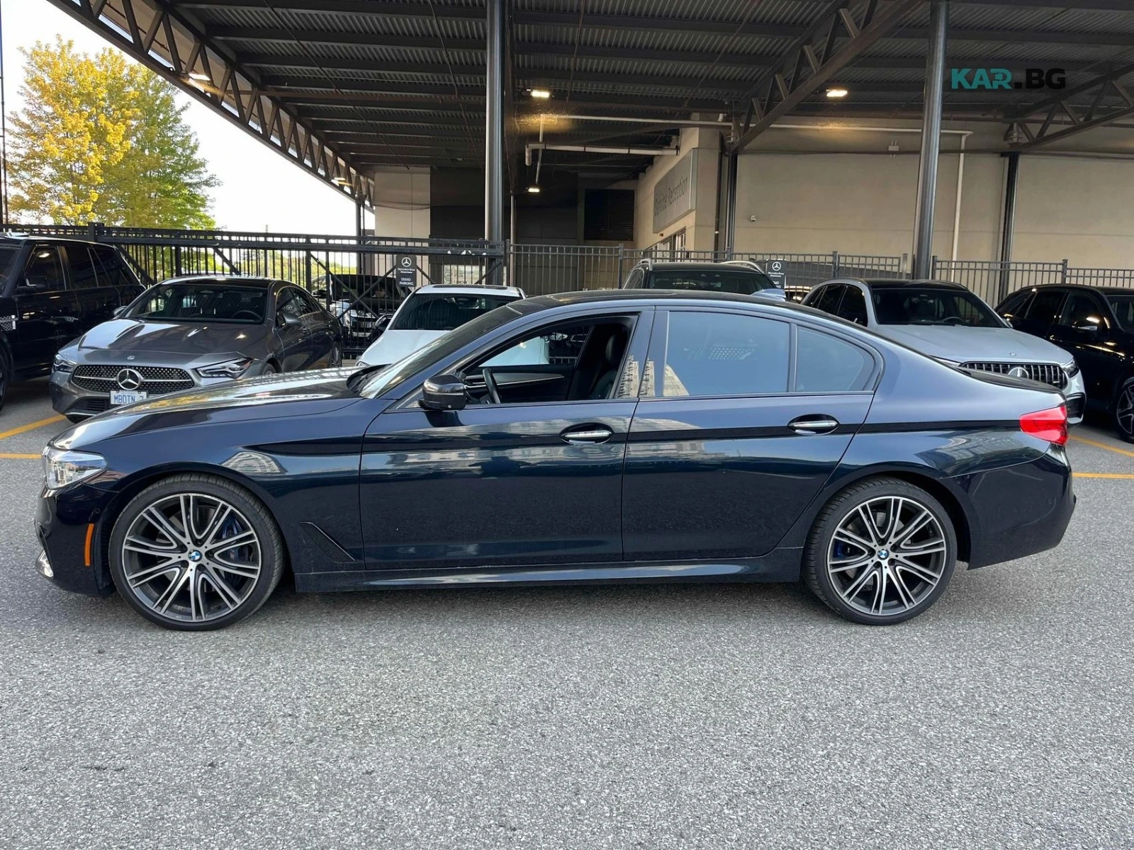 BMW 540 M Pack * Harman Kardon * АвтоКредит * (ЦЕНА ДО БГ), снимка 4 - Автомобили и джипове - 55768780