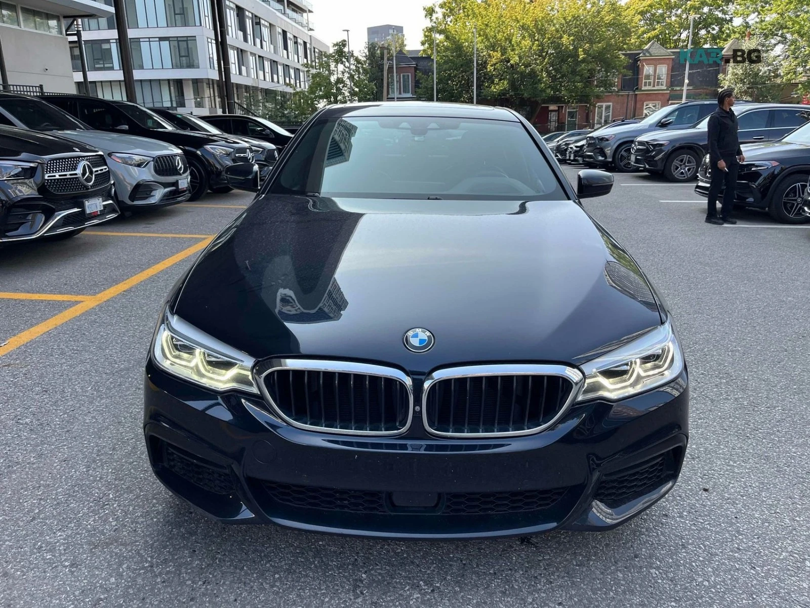 BMW 540 M Pack * Harman Kardon * АвтоКредит * (ЦЕНА ДО БГ), снимка 3 - Автомобили и джипове - 55768780