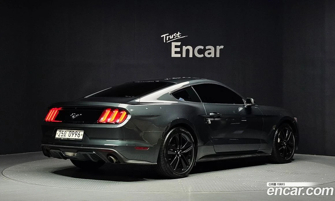 Ford Mustang Coupe, снимка 2 - Автомобили и джипове - 56120055
