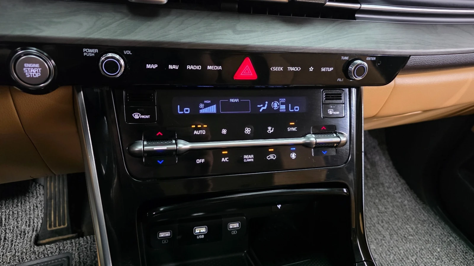 Kia Carnival SIGNATURE 9-ME���� * ������ ����* FULL MAX | Mobile.bg � ����������� 16