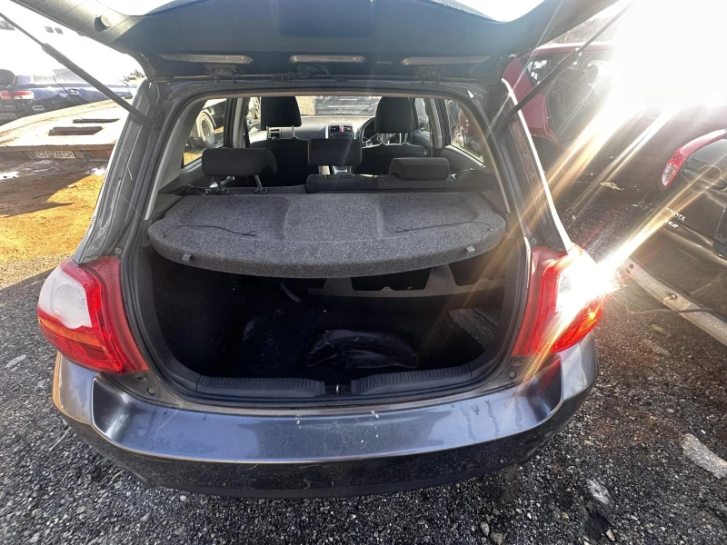 Toyota Auris  1.6 Valvematic 132 кс , снимка 7 - Автомобили и джипове - 52557316