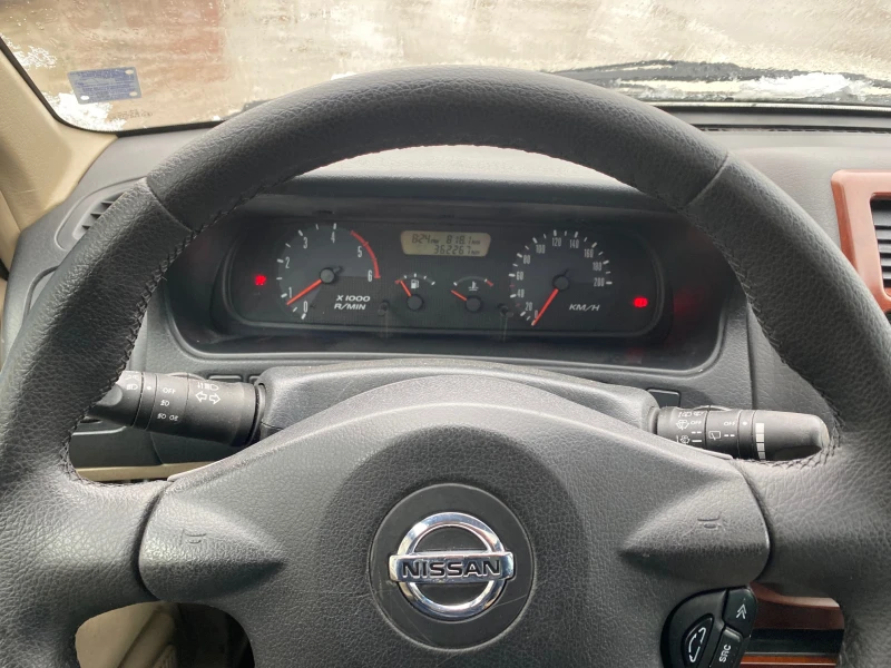 Nissan Terrano 3.0 D, снимка 13 - Автомобили и джипове - 48700015