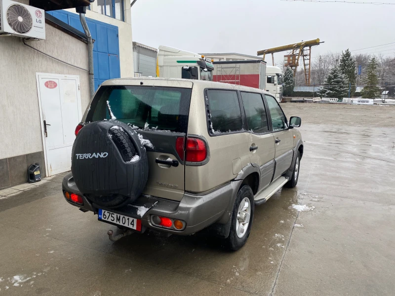 Nissan Terrano 3.0 D, снимка 5 - Автомобили и джипове - 48700015