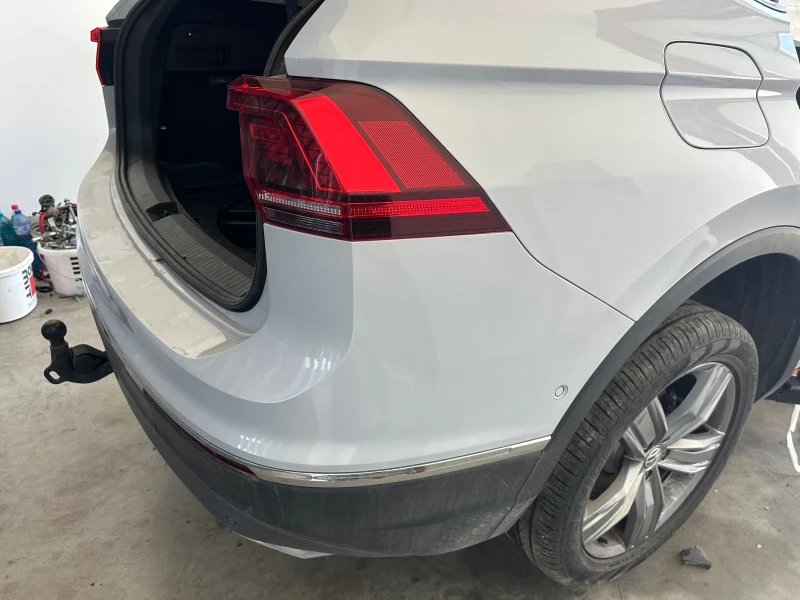 VW Tiguan Allspace 2.0 TDI 4motion, снимка 9 - Автомобили и джипове - 50105613