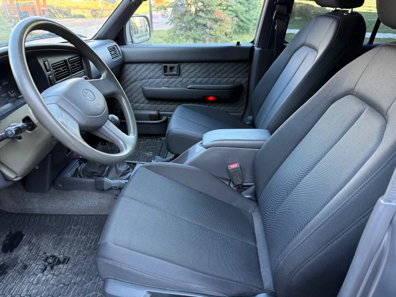Toyota 4runner 2.4 tdi 90ps КЛИМА+ ИТАЛИЯ+ РЕСТАВРИРАНА, снимка 9 - Автомобили и джипове - 52160535