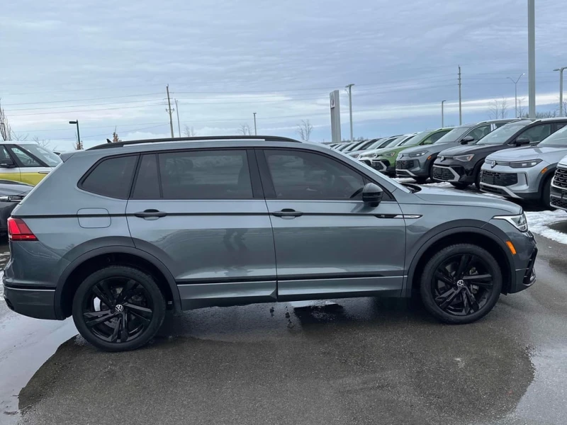VW Tiguan * Comfortline R Line Black Edition * CARFAX * БЕЗ , снимка 3 - Автомобили и джипове - 52951898