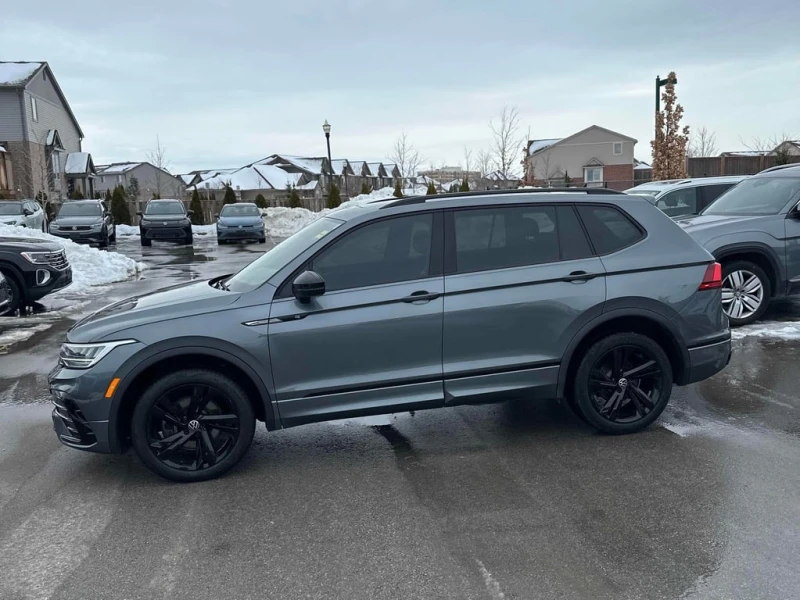 VW Tiguan * Comfortline R Line Black Edition * CARFAX * БЕЗ , снимка 2 - Автомобили и джипове - 52951898